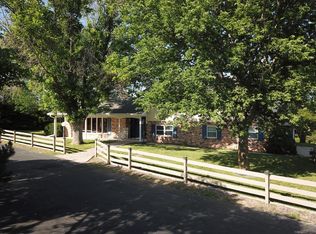 1098 Evergreen Dr, Phillipsburg, KS 67661