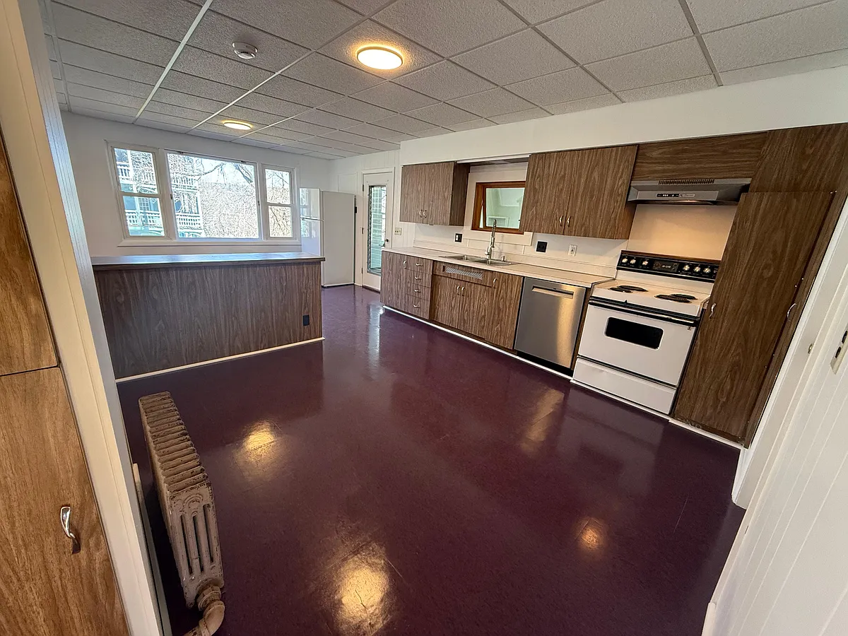 Building Photo - 152 Furnace St #2