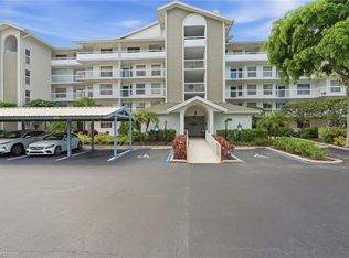 360 Horse Creek DR #207, NAPLES, FL 34110