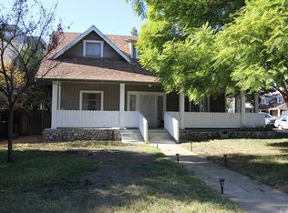 471 N El Molino Ave #B, Pasadena, CA 91101