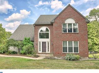 5047 Cherrywood Dr, Mohnton, PA 19540
