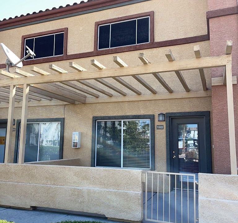 1st image of 4915 E Russell Rd Building 102-22