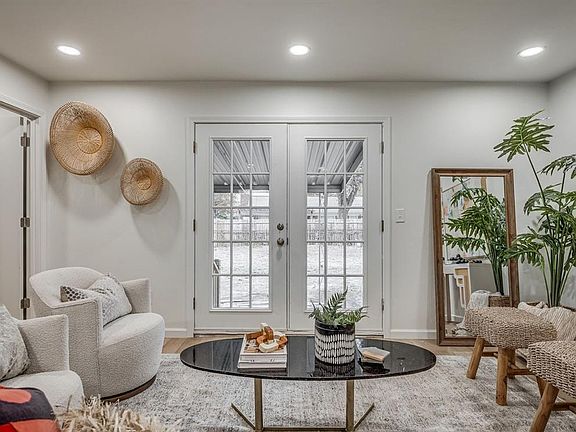 4th image of 2125 Erin Pl