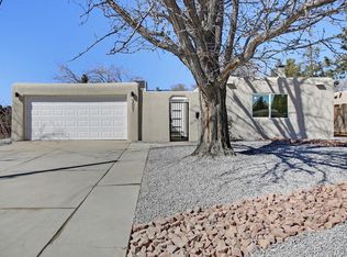 9001 Snow Heights Blvd NE, Albuquerque, NM 87112