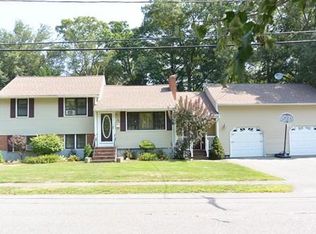 3 Bradford Rd, Peabody, MA 01960