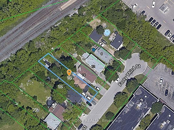 2nd image of 16 43rd St