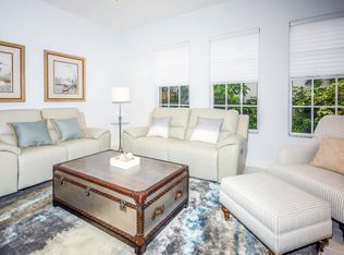 921 Augusta Pointe Dr, Palm Beach Gardens, FL 33418