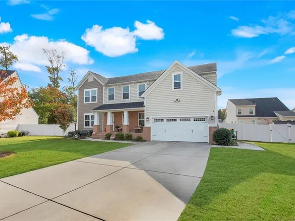 208 Starling Cir, Newport News, VA 23606