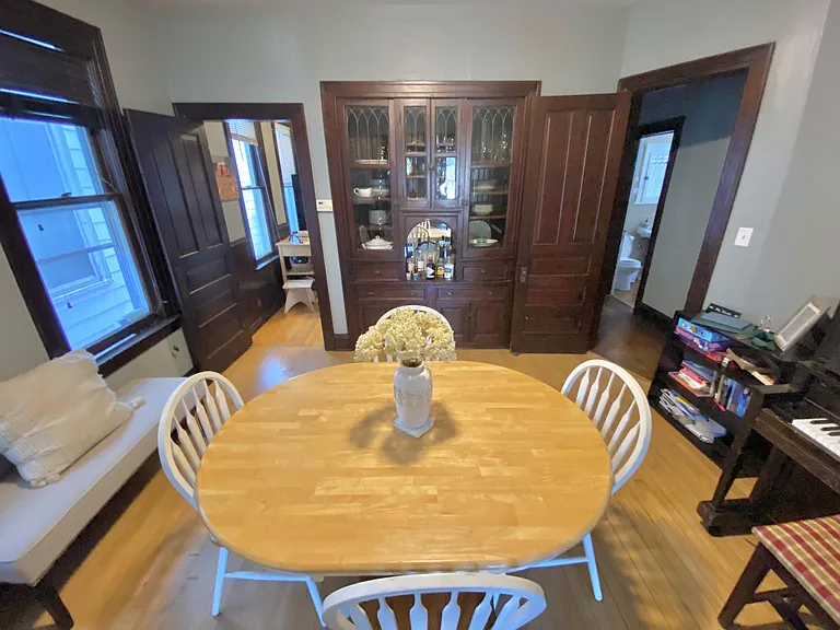 2823 S Logan Ave — Photo 5