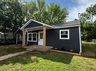 502 Water St, Whitesboro, TX 76273