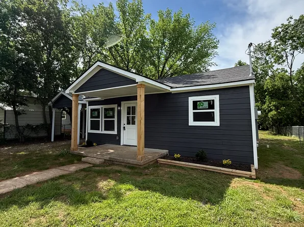 502 Water St, Whitesboro, TX 76273