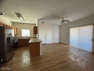 2nd image of 2291 W Horizon Ridge Pkwy Unit 13278
