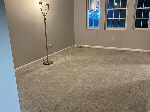 4th image of 2021 Key Blvd #12618