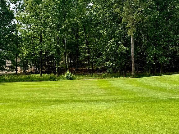 2nd image of 21 Loyola Dr