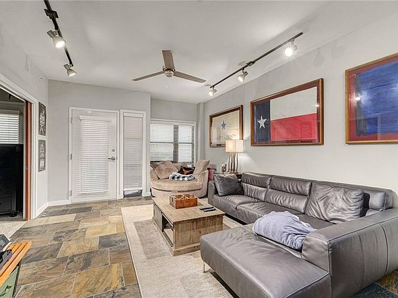 5th image of 1812 West Ave Suite 106
