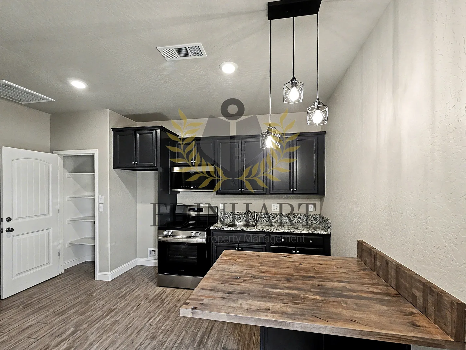 1132 South Simon Street - B — Photo 2