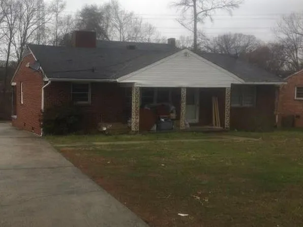 450 Camp Rd, Burlington, NC 27217