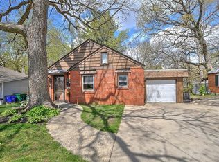 1832 Shady Crest St, Decatur, IL 62521