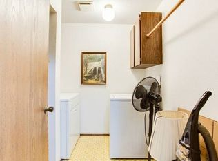 10226 NE 143rd St #2ND, Kirkland, WA 98034