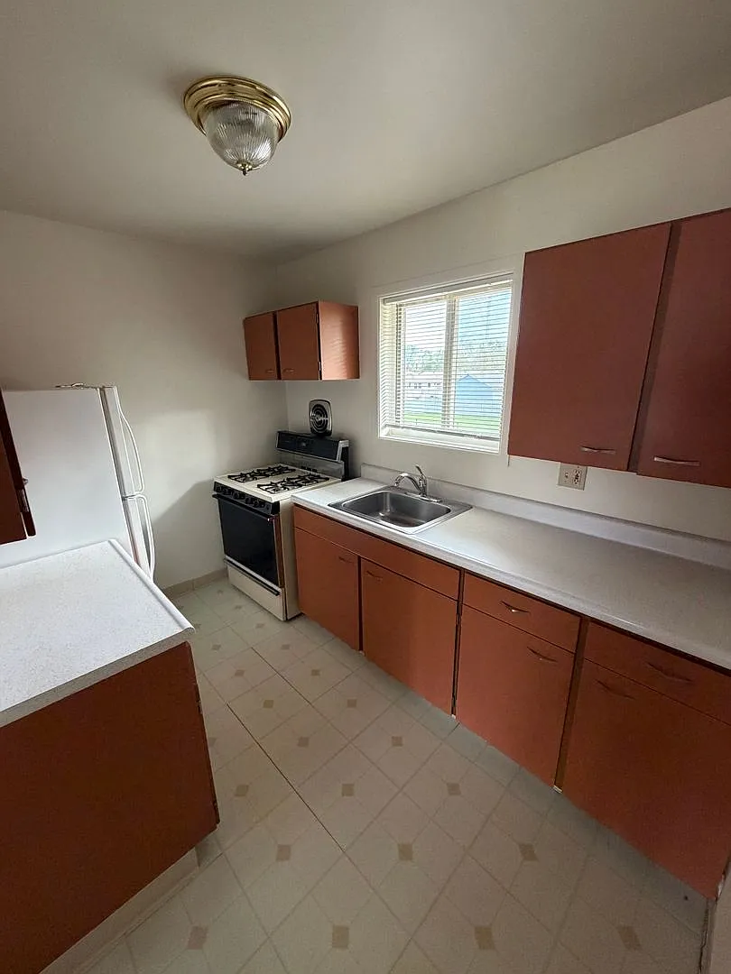 Munster Ridge Apartments LLC — Photo 3