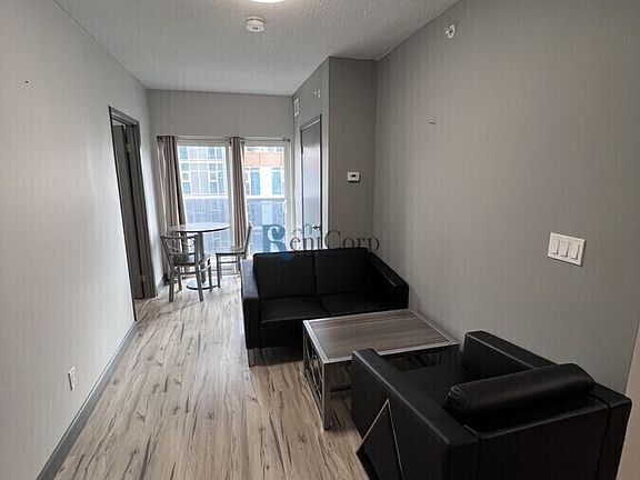 2nd image of 1718 Sunview St #258A