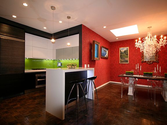 3rd image of 529 W 42nd St APT 9N