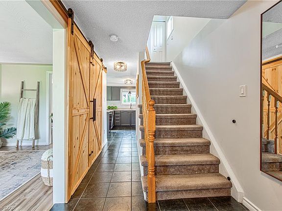 5th image of 29 Benesfort Dr