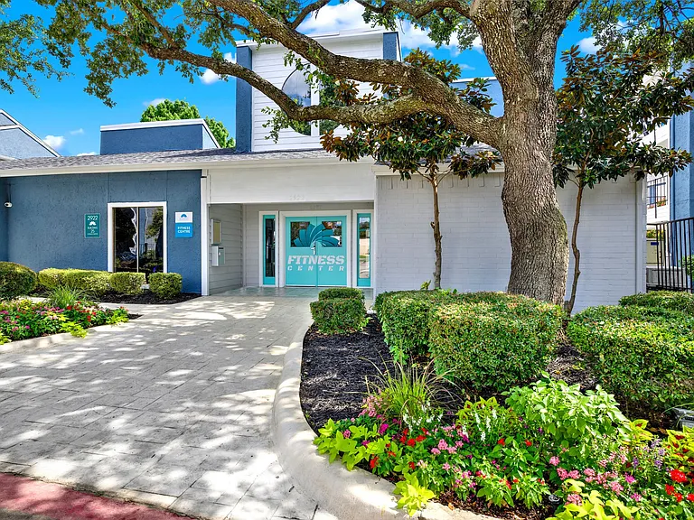 Seacrest Apartments — Photo 23