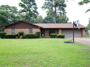 212 Chapel Dr, El Dorado, AR 71730