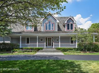 30 Brittany Dr, Oakwood Hills, IL 60013