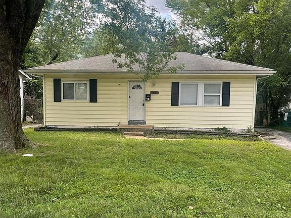 2nd image of 10521 Duke Dr