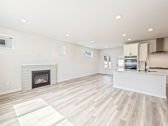 7th image of this home