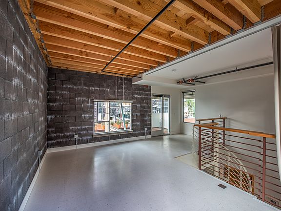 3rd image of 3586 Adams Ave #6