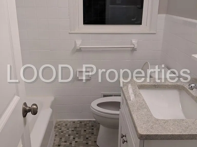 3424 Harding Ave — Photo 7