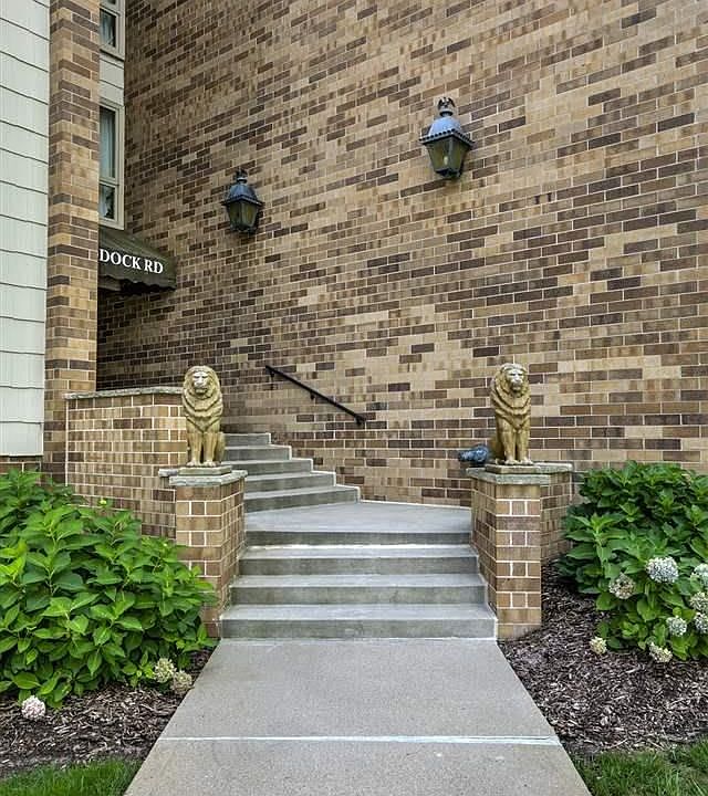 Latvian Tower Condominiums 3003 Paddock Rd Omaha, NE Zillow