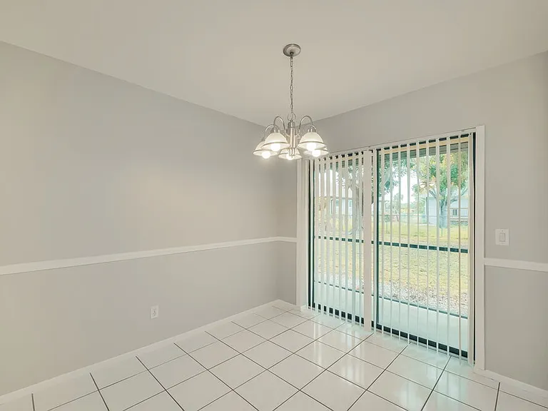 817 SW 9th Ave — Photo 5