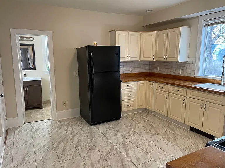 116 Foster St #1 — Photo 3