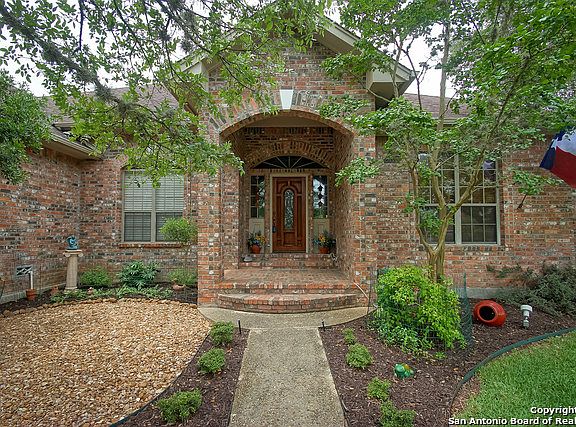 2nd image of 29535 Fairway Bluff Dr