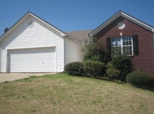 972 Sugar Oak Ln, Lawrenceville, GA 30043