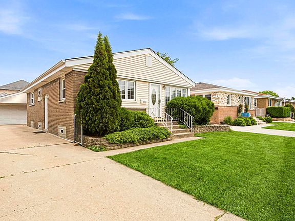 2nd image of 5013 N Oneida Ave