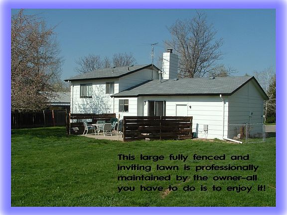 Entire Lawn, front and back, has Automatic Sprinkler System