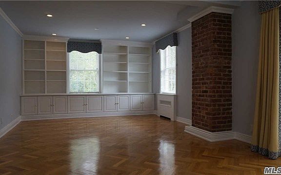 4th image of 3936 46th St