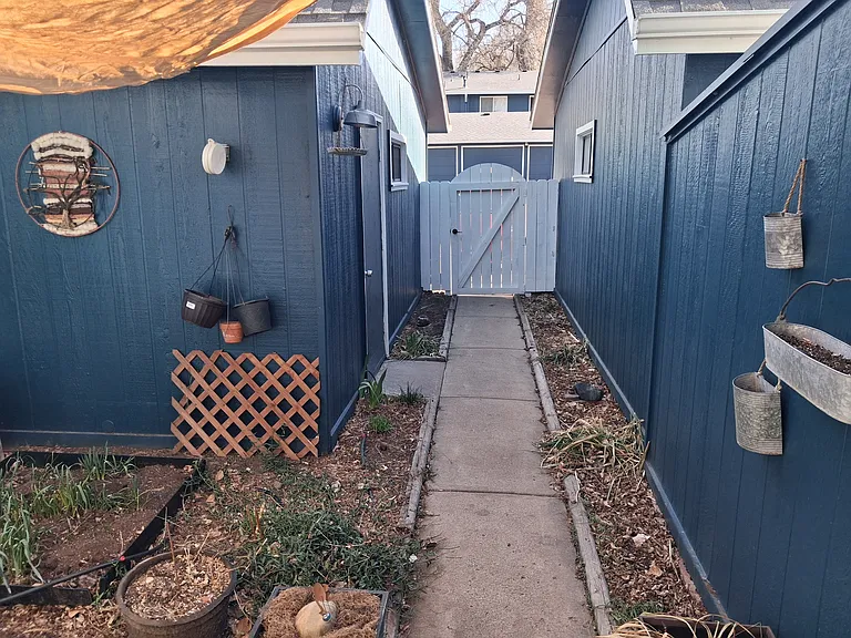 1705 Springmeadows Ct #B — Photo 16