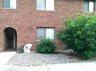 1303 Brian Place Gar #4, Urbana, IL