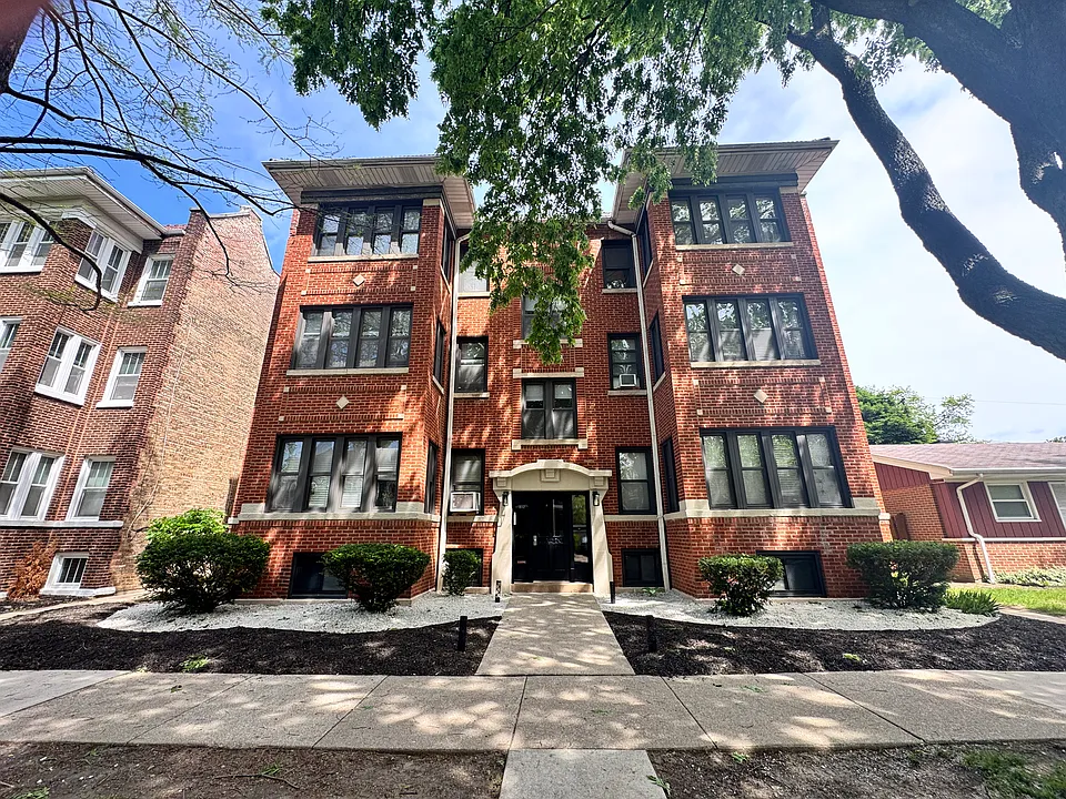 812 Carpenter Ave