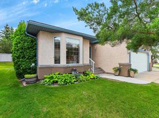 Estates Village, Strathcona County, AB T8B 1M9