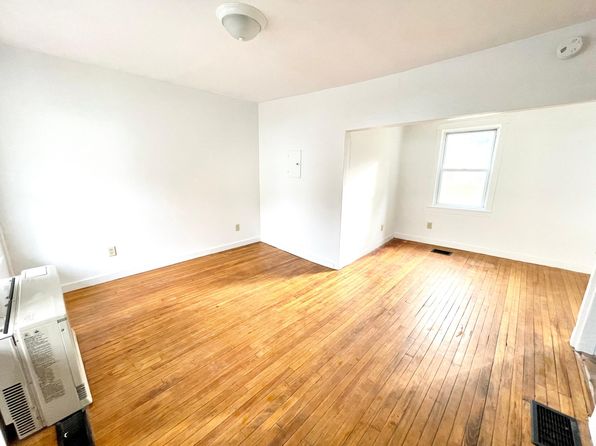 167 Pleasant St #2
