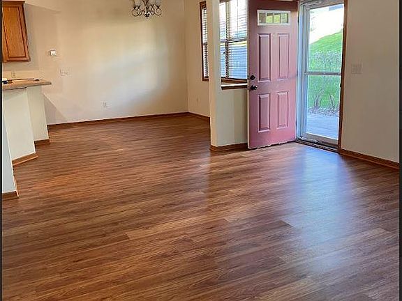 5th image of 3367 Cherry Ln Unit D