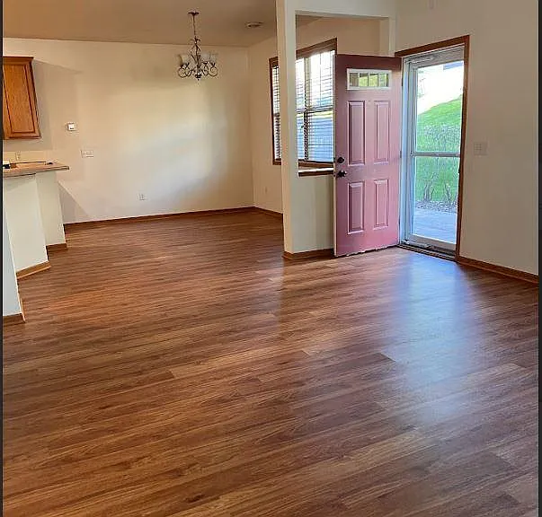3367 Cherry Ln #D — Photo 5
