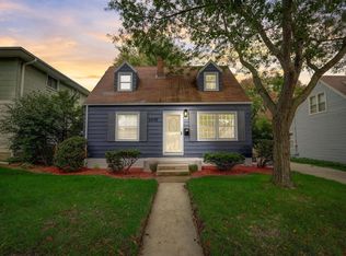 3470 N 98th St, Milwaukee, WI 53222